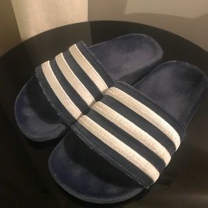 adilette velvet slides